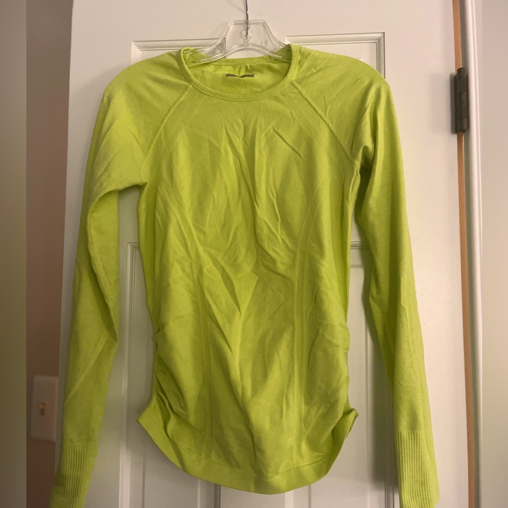 Athleta women’s training shirt